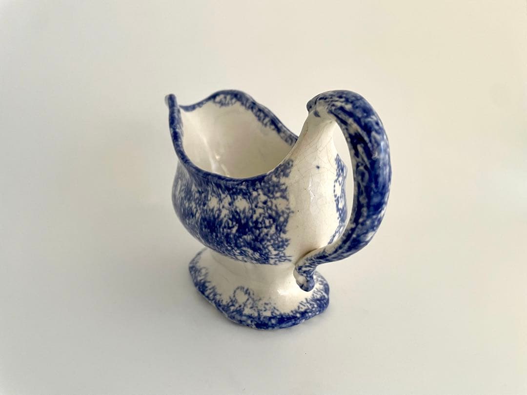 イギリス アンティーク 陶器製 青白のクリーマー