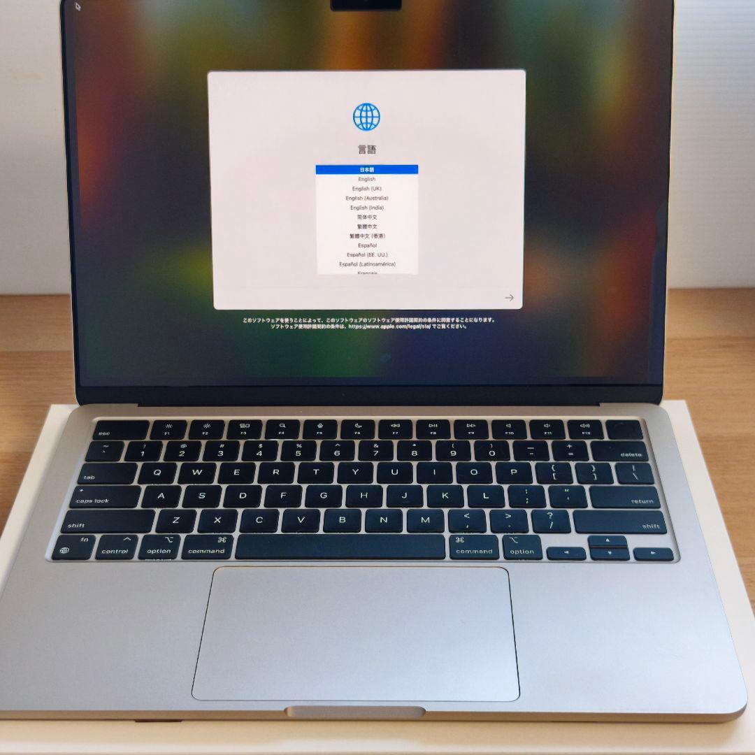 【極美品】MacBook Air M2 8GB 256GB スターライト