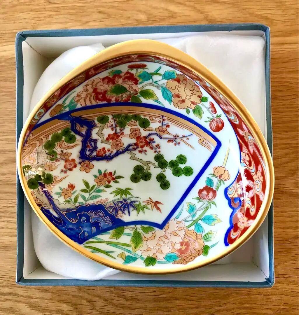 【新品・未使用】波佐見焼 林九郎窯 金彩貝型盛皿 扇割松竹梅 古伊万里 染錦