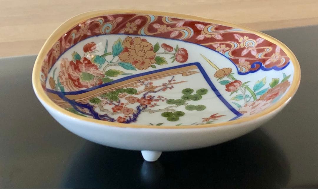 【新品・未使用】波佐見焼 林九郎窯 金彩貝型盛皿 扇割松竹梅 古伊万里 染錦