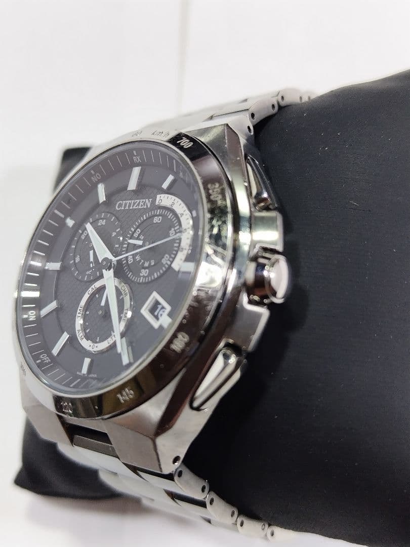 シチズン　アテッサ　エコドライブ　クロノグラフ　電波時計　軽量スーパーチタン