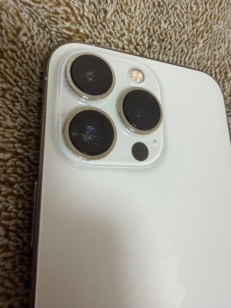 【最終値下げ】iPhone13pro 256GB シルバー simフリー