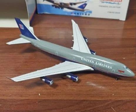 ドラゴンウィングス 1/400 ボーイング747 ラッシュアワー2 モデル