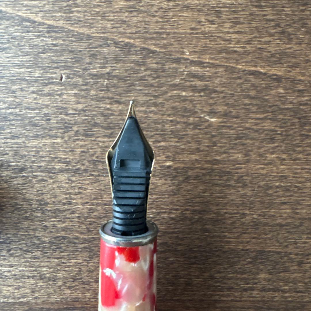 万年筆　セルロイド金魚