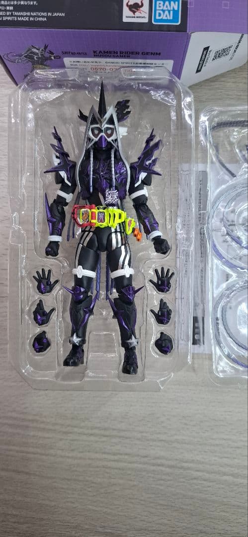 S.H.Figuarts 仮面ライダーゲンム 無双ゲーマー