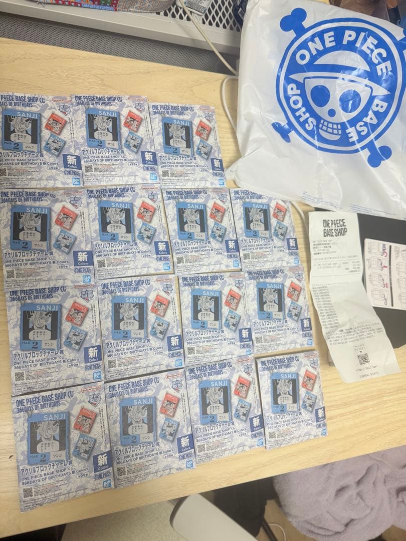 ワンピースベースショップ　アクリルブロックチャーム　1～3月 未開封 15個