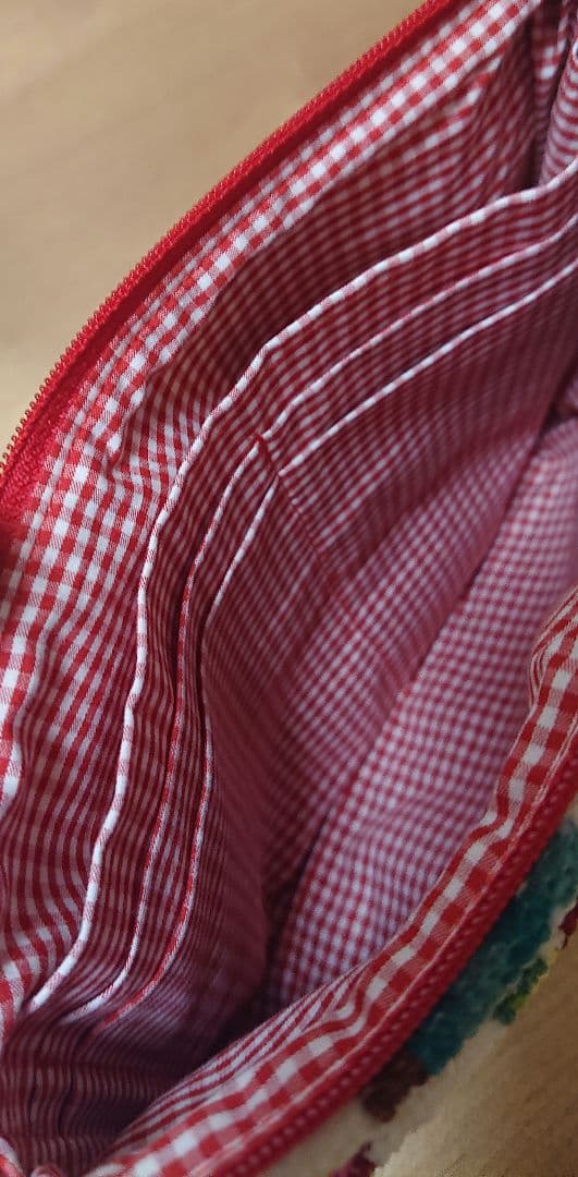 殆んど未使用 フェイラーハイジフォレストフレンズマルチケース&ハンカチ