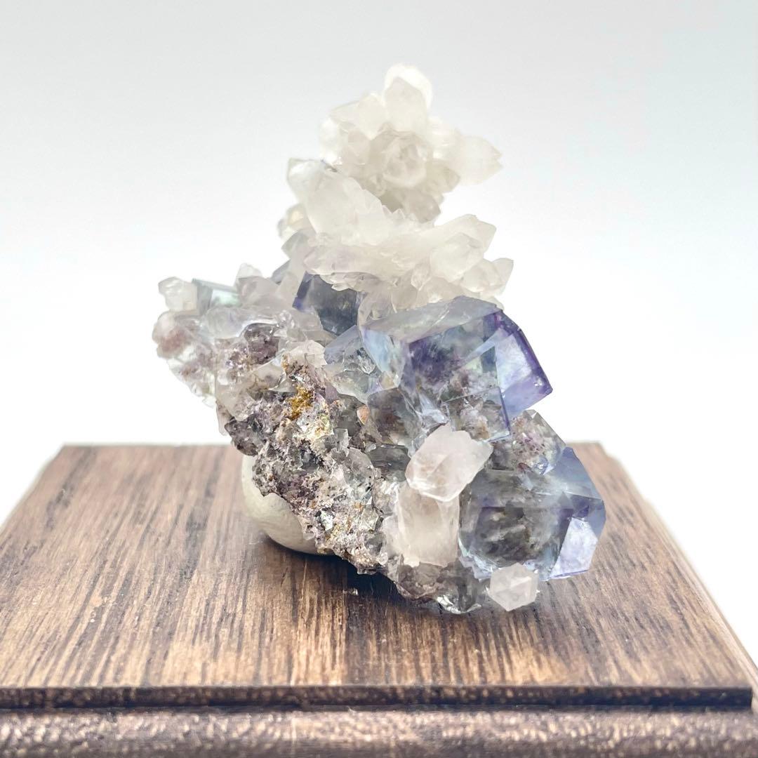 ナミビア オコルス鉱山産 フローライト/クォーツ　共生標本