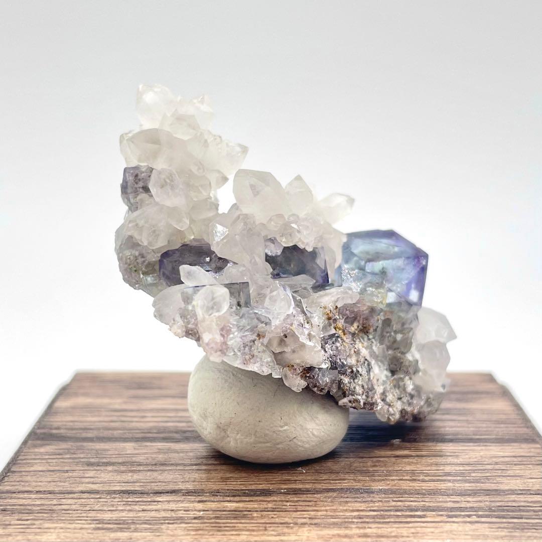 ナミビア オコルス鉱山産 フローライト/クォーツ　共生標本