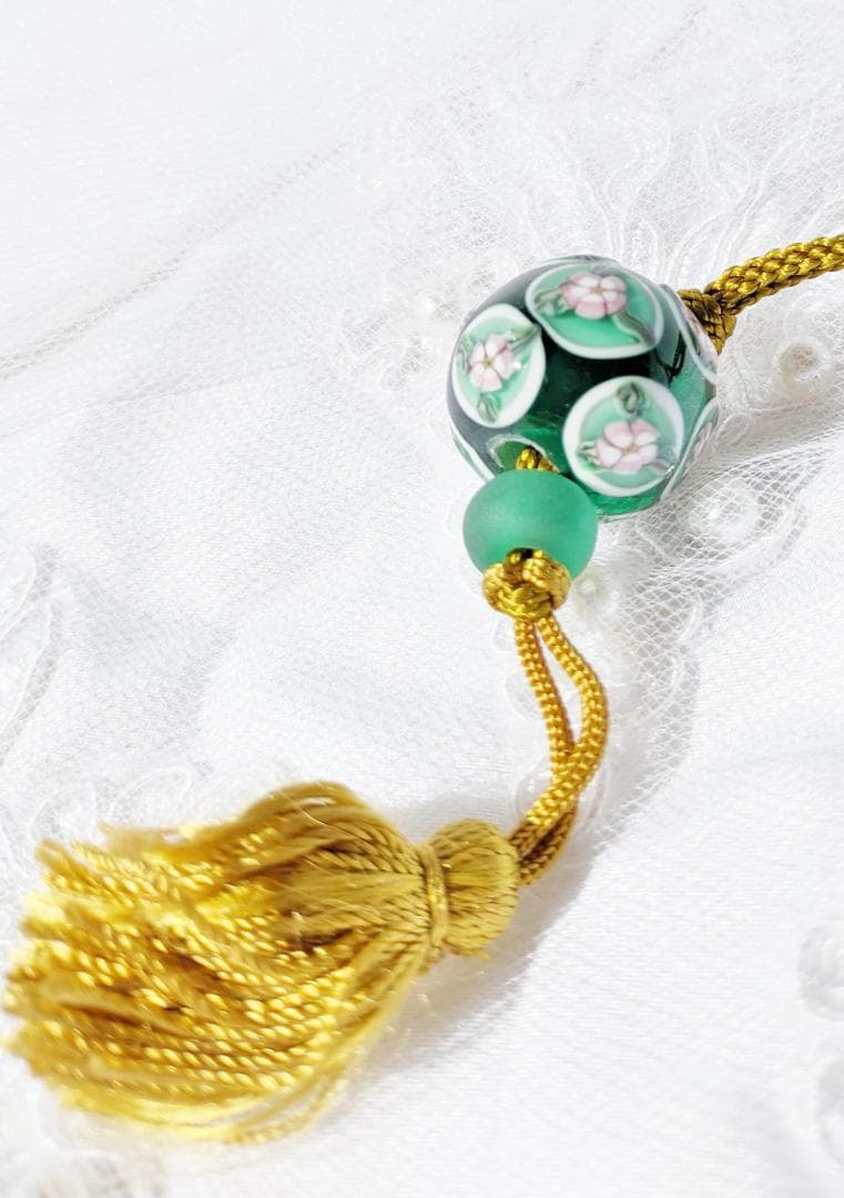 吉田正子トンボ玉（貳拾壹）　「江戸組み紐」ネックレス　ガラス玉に込めた日本画