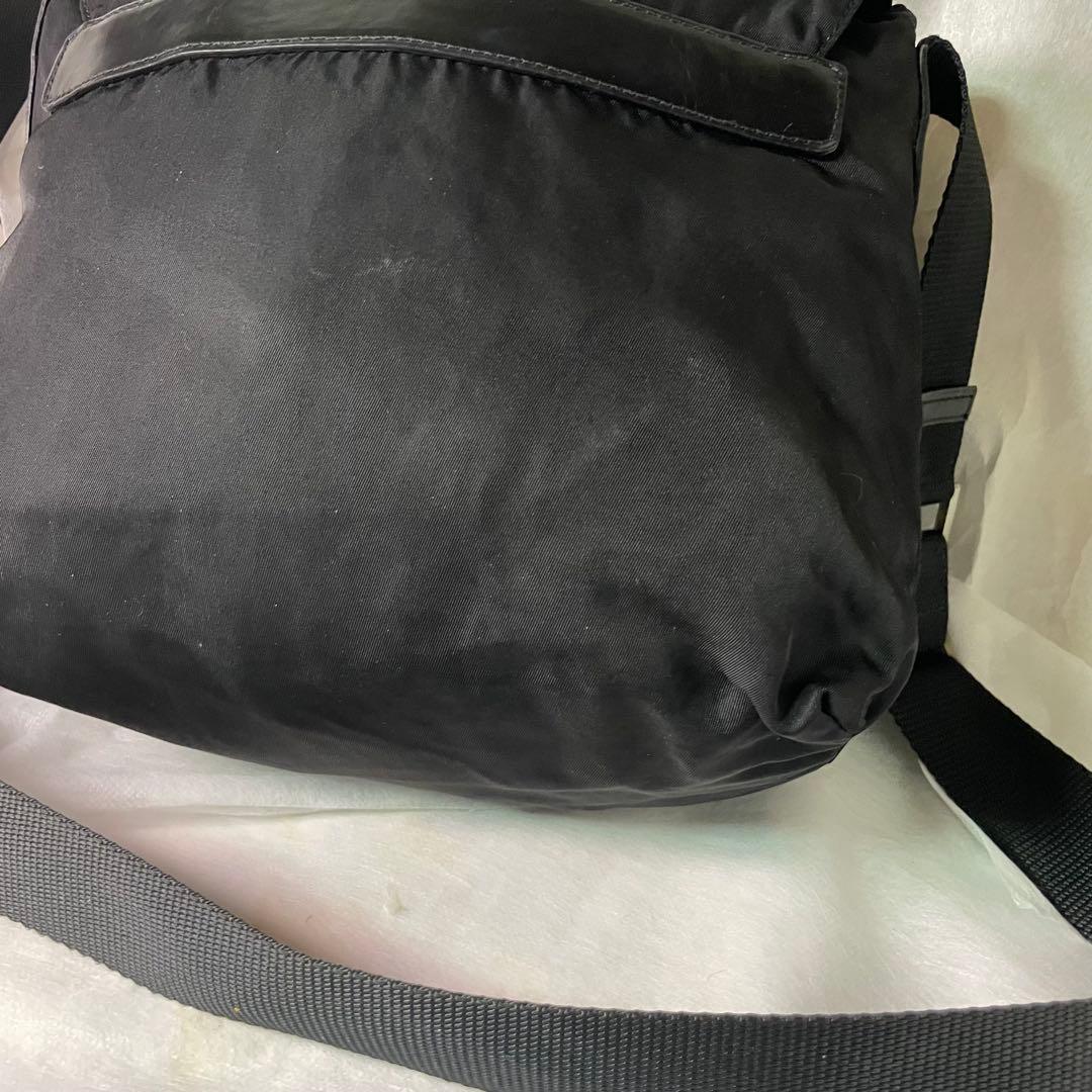 PRADAプラダ 三角ロゴ　ショルダーバッグ　カード付き