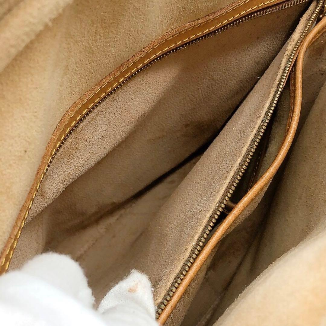 【LOUIS VUITTON】リヴォリ　ビジネスバッグ　モノグラム