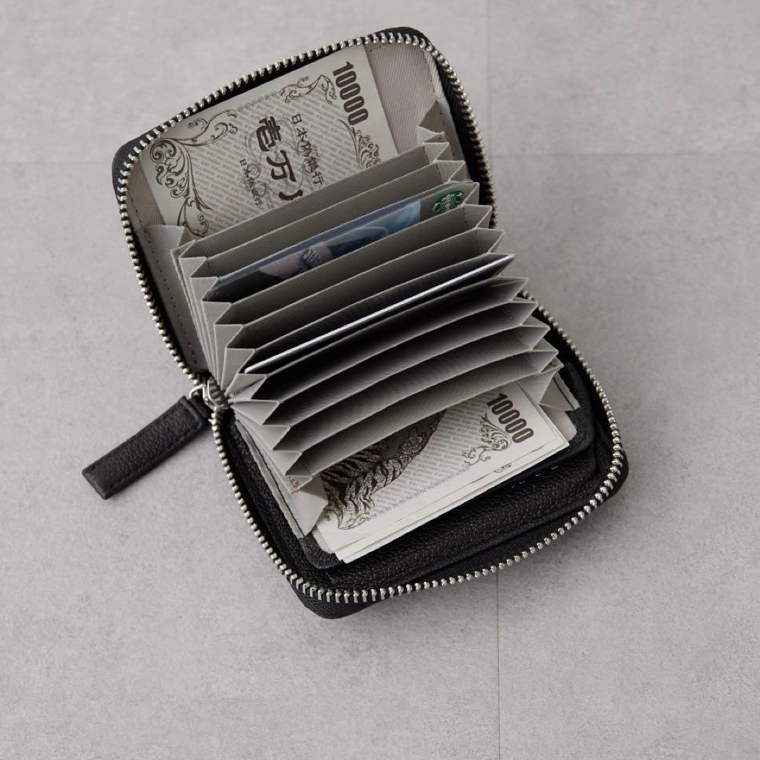 人気PEZ ペルケコラボお札がいれれる財布