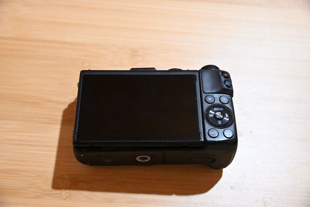 Canon EOS Kiss M3 本体