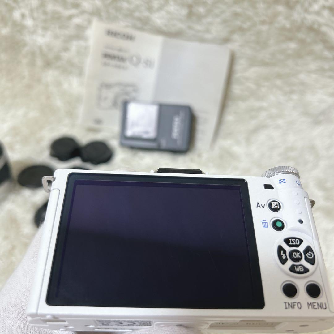 【希少】PENTAX Q-S1 Q-S1 Wズームキット　ミラーレス一眼