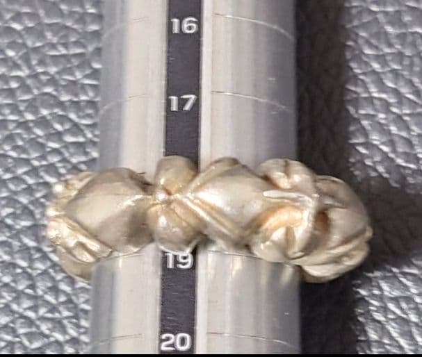 ストップライト STOPLIGHT ゴシックリング