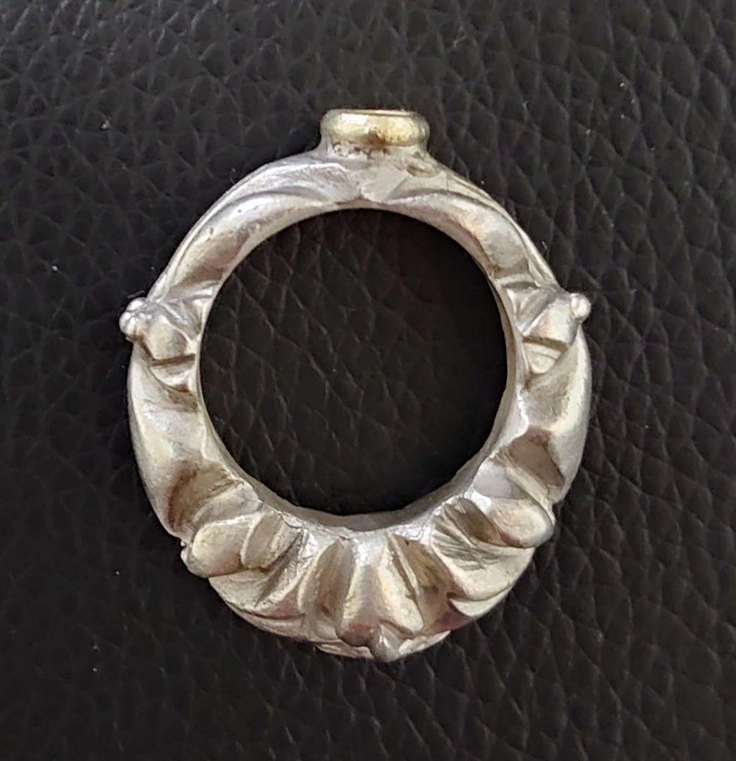 ストップライト STOPLIGHT ゴシックリング