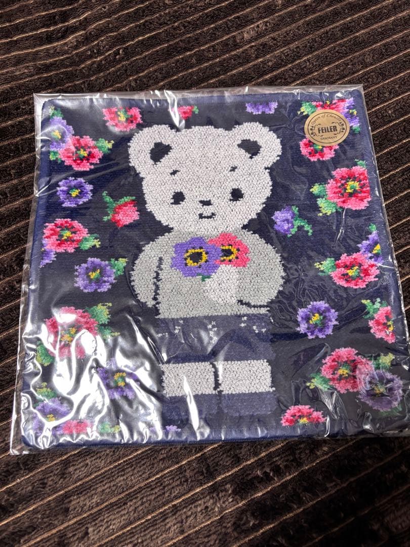 【完全未開封】　フェイラー × ファミリア コラボ ハンカチ