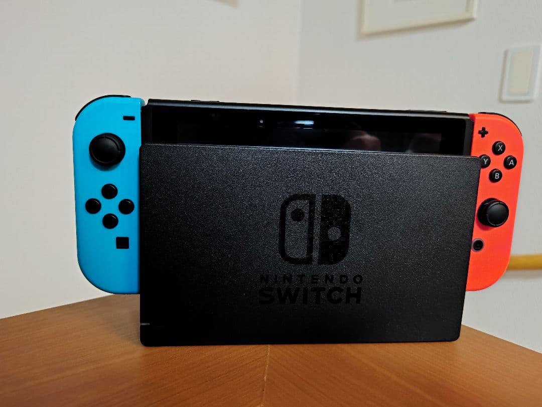 Nintendo Switch 本体 青/赤Joy-Con ワイヤレスホリパッド
