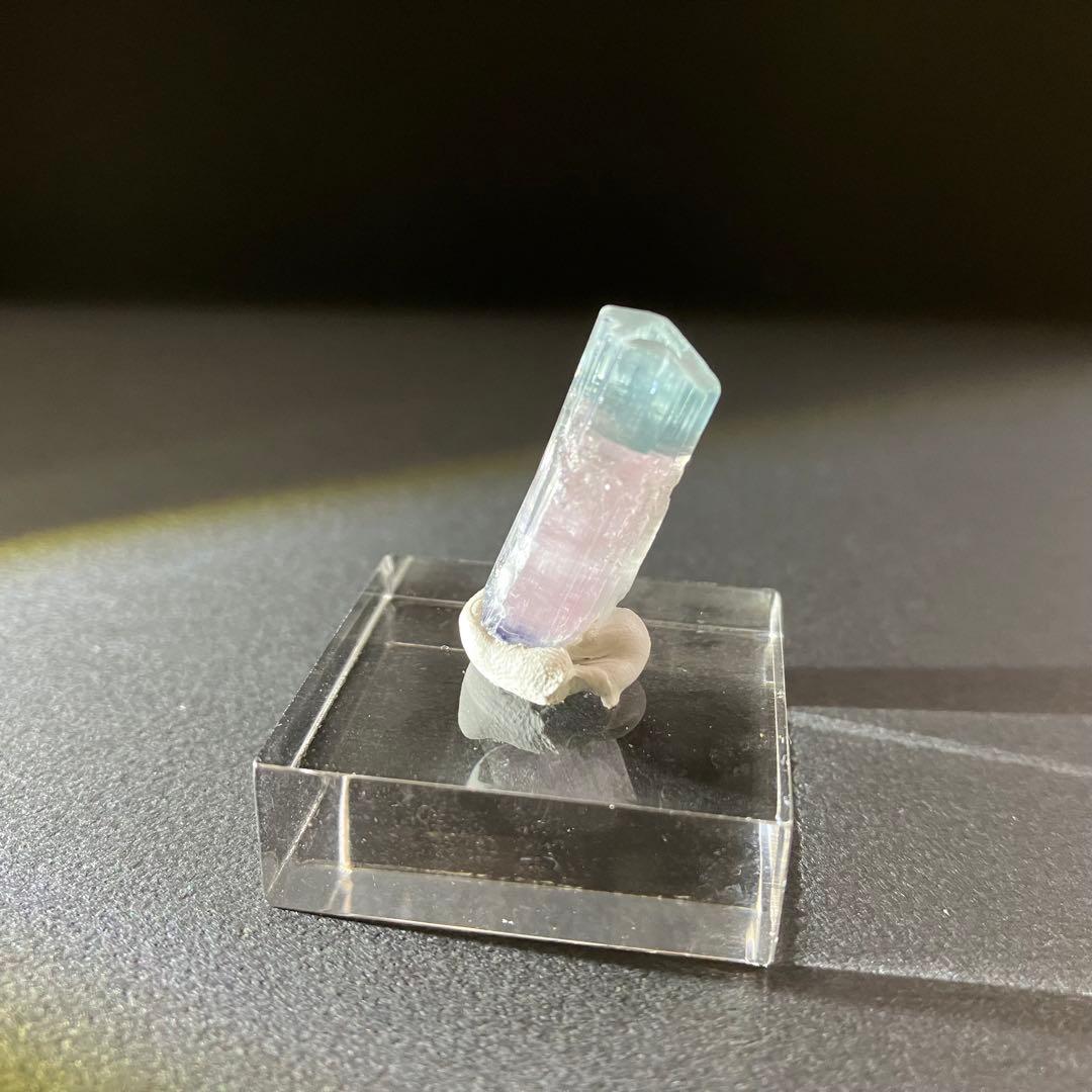 バイカラートルマリン　アフガニスタン　ブルーキャップ&ピンク　鉱物標本　原石