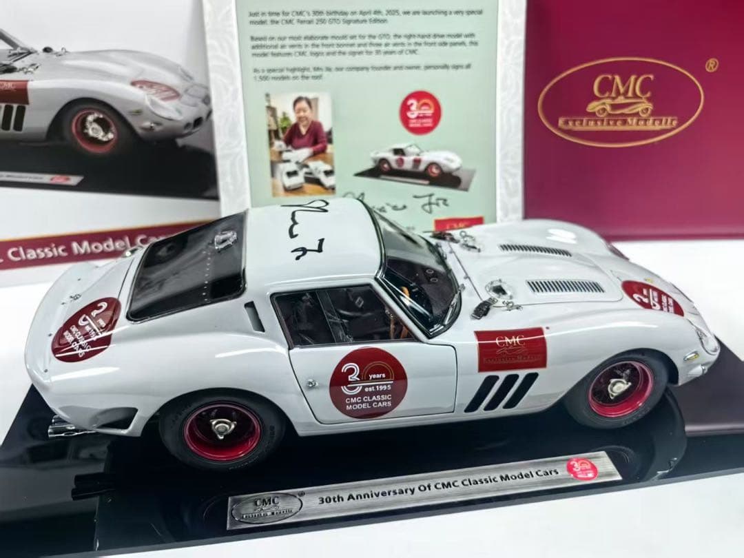 新品 CMC 1/18 フェラーリ 250 GTO 30周年記念モデル ミニカー