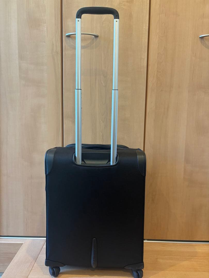 Samsonite ブラック キャリーケース　機内持込可