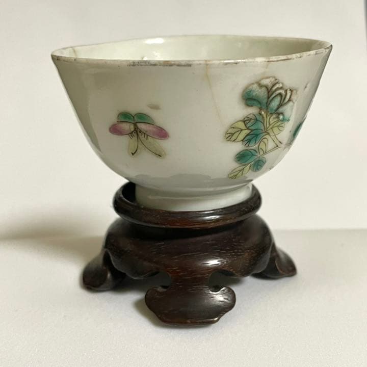 古陶磁器　杯　盃　手描き　中国　China 台付　植物　花　印　アンティーク　台