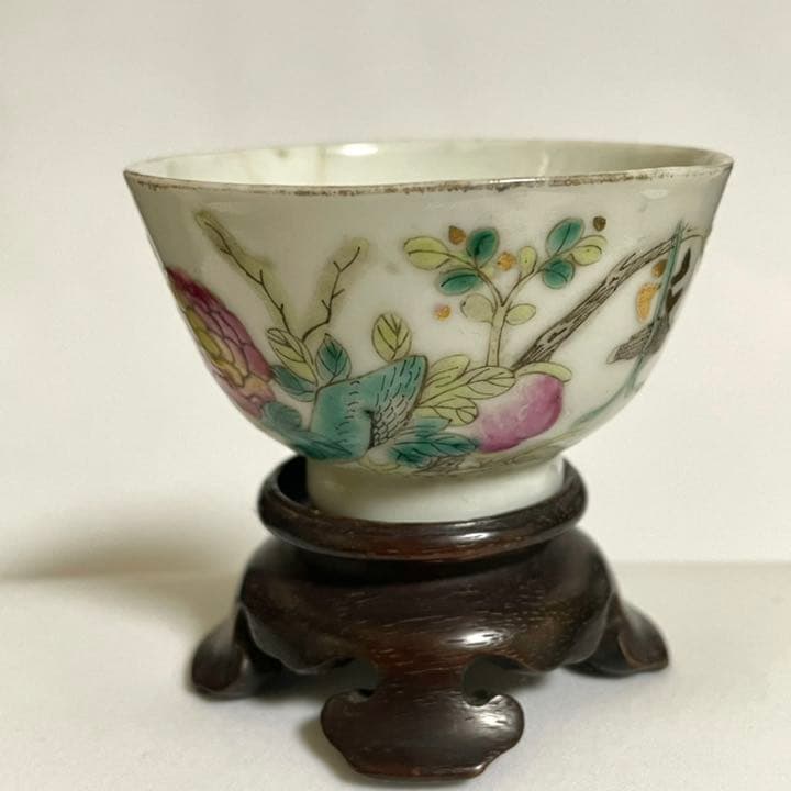 古陶磁器　杯　盃　手描き　中国　China 台付　植物　花　印　アンティーク　台
