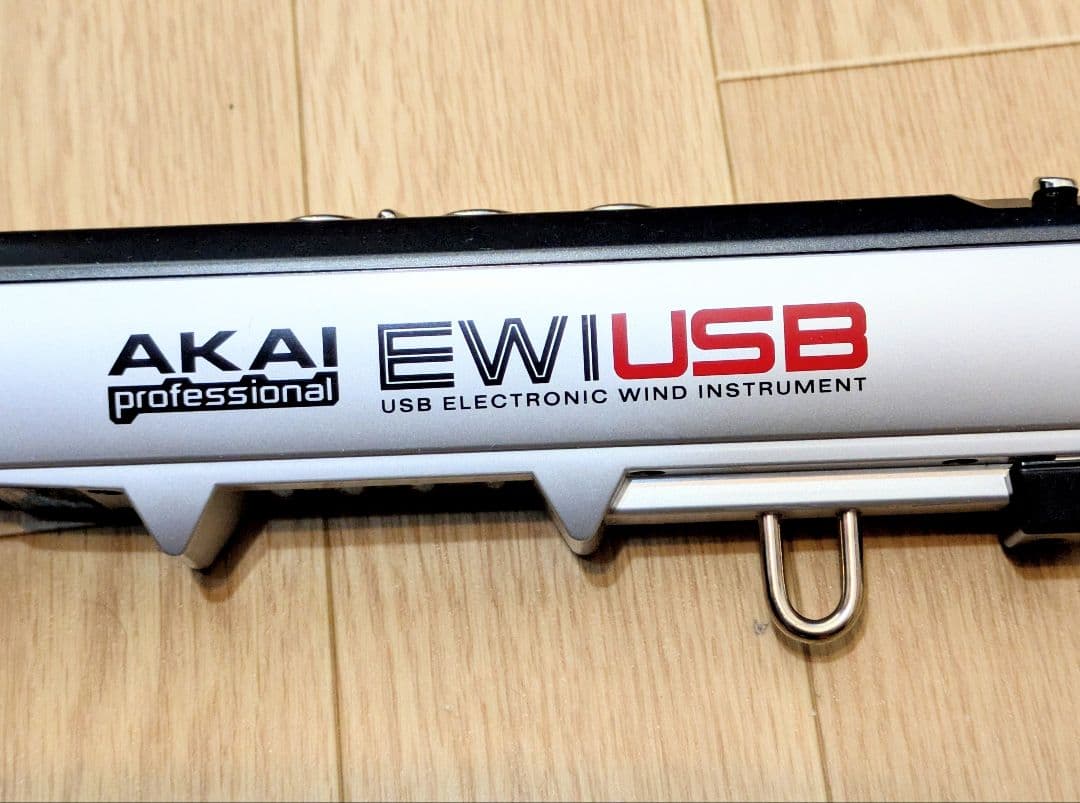 ひ*ろ様 AKAI EWI USB ウィンドシンセサイザー中古