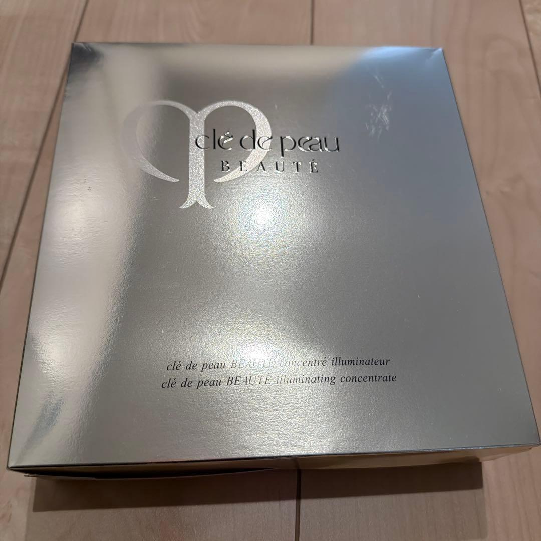 clé de peau BEAUTÉ コンサントレイリュミナトゥール6セット