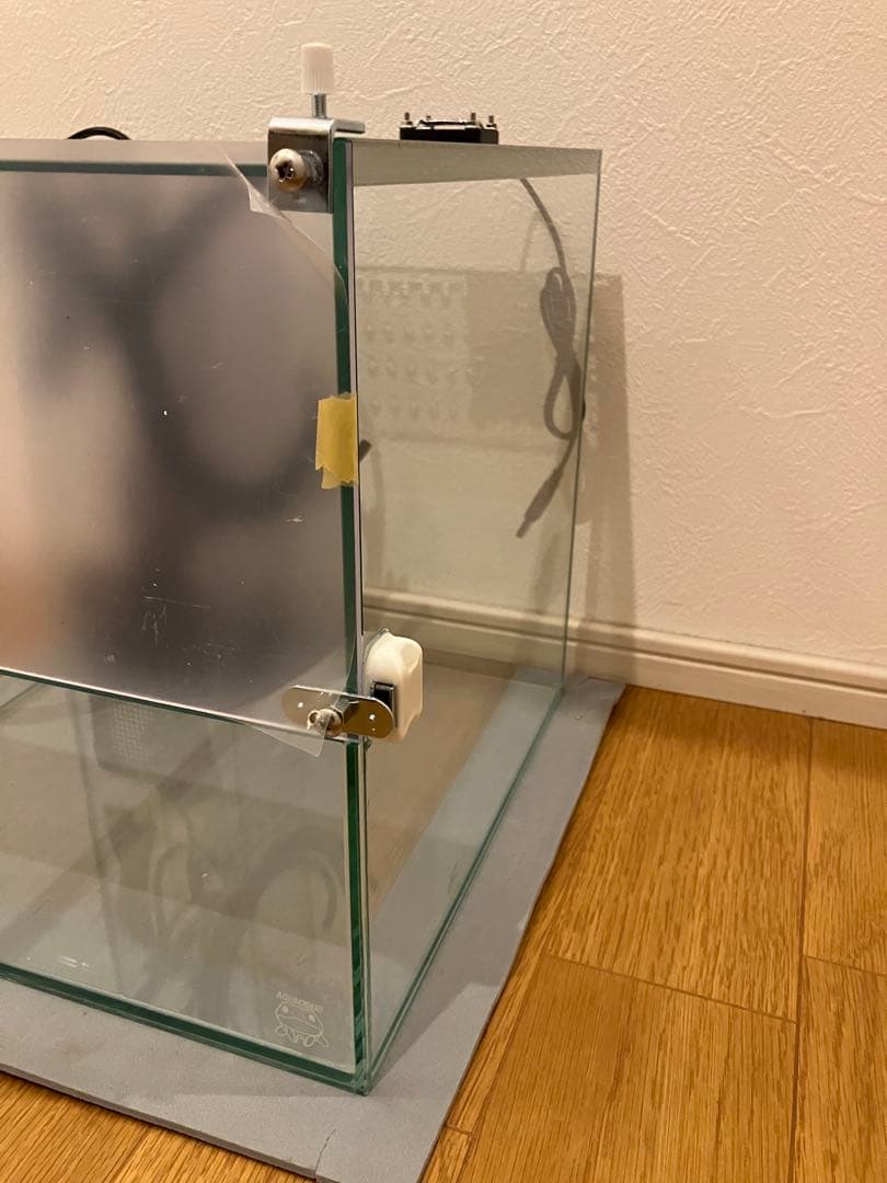 Kazumi 30キューブ ガラス水槽 濾過装置付き