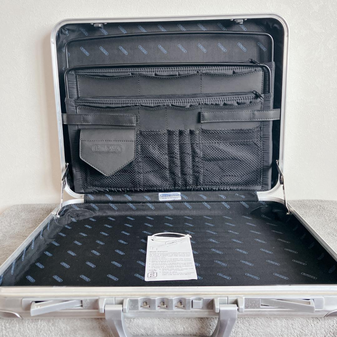 RIMOWA リモワ トパーズ アタッシュケース ビジネス アルミニウム