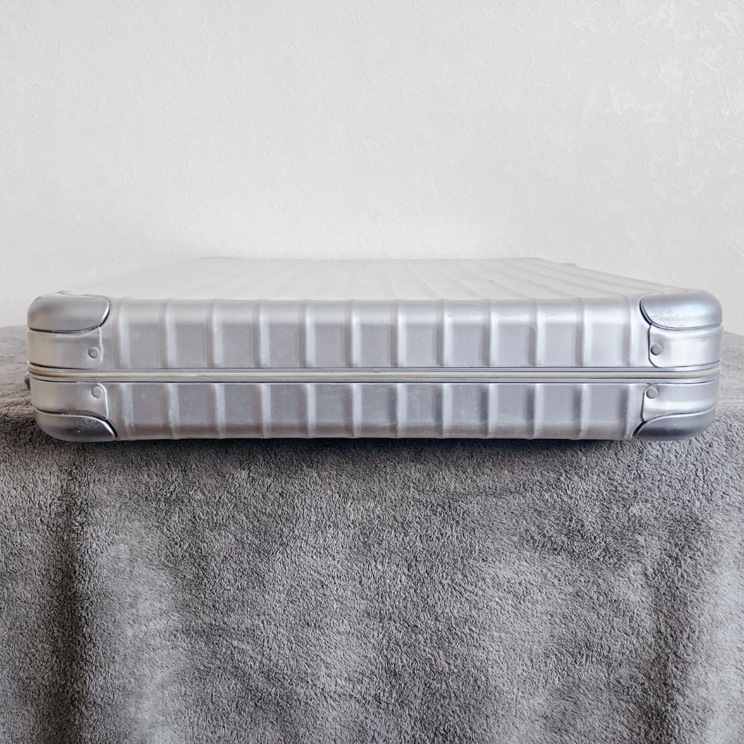 RIMOWA リモワ トパーズ アタッシュケース ビジネス アルミニウム
