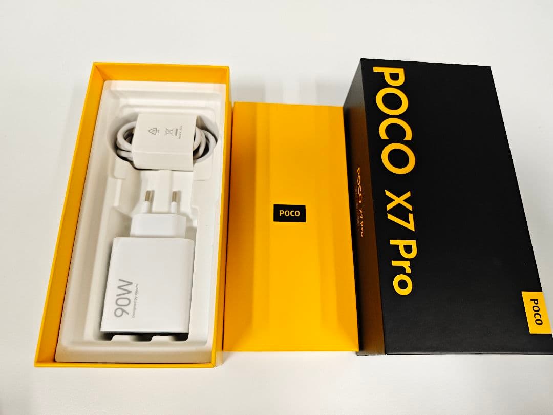 美品POCO X7 Pro 12+512GB【グローバル版】イェロー/ブラック