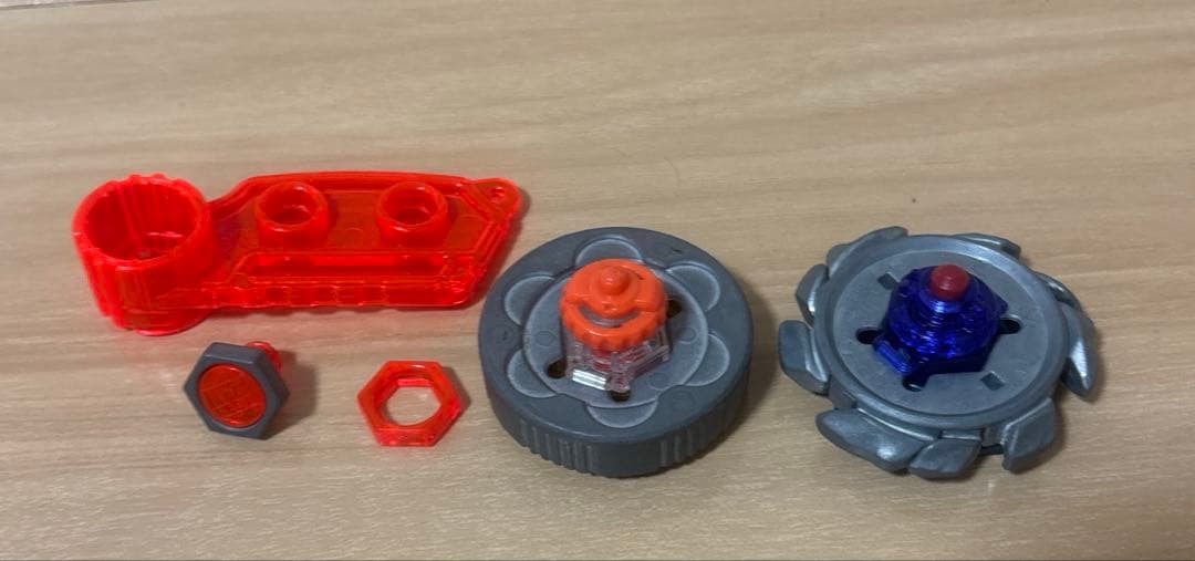 【美品】メタルファイトベイブレード 『最強ブレーダーセット』