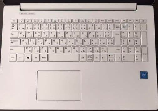 ノートパソコン　LAVIE 白