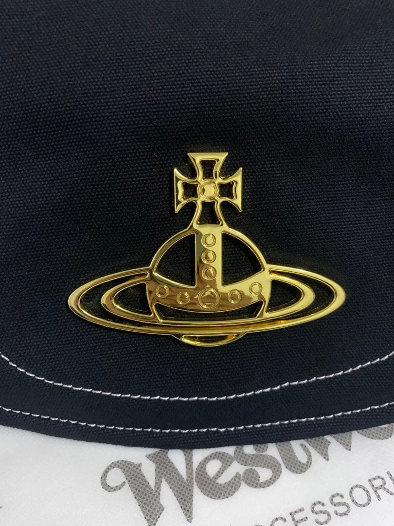 ヴィヴィアンウエストウッドショルダーバッグ　バック