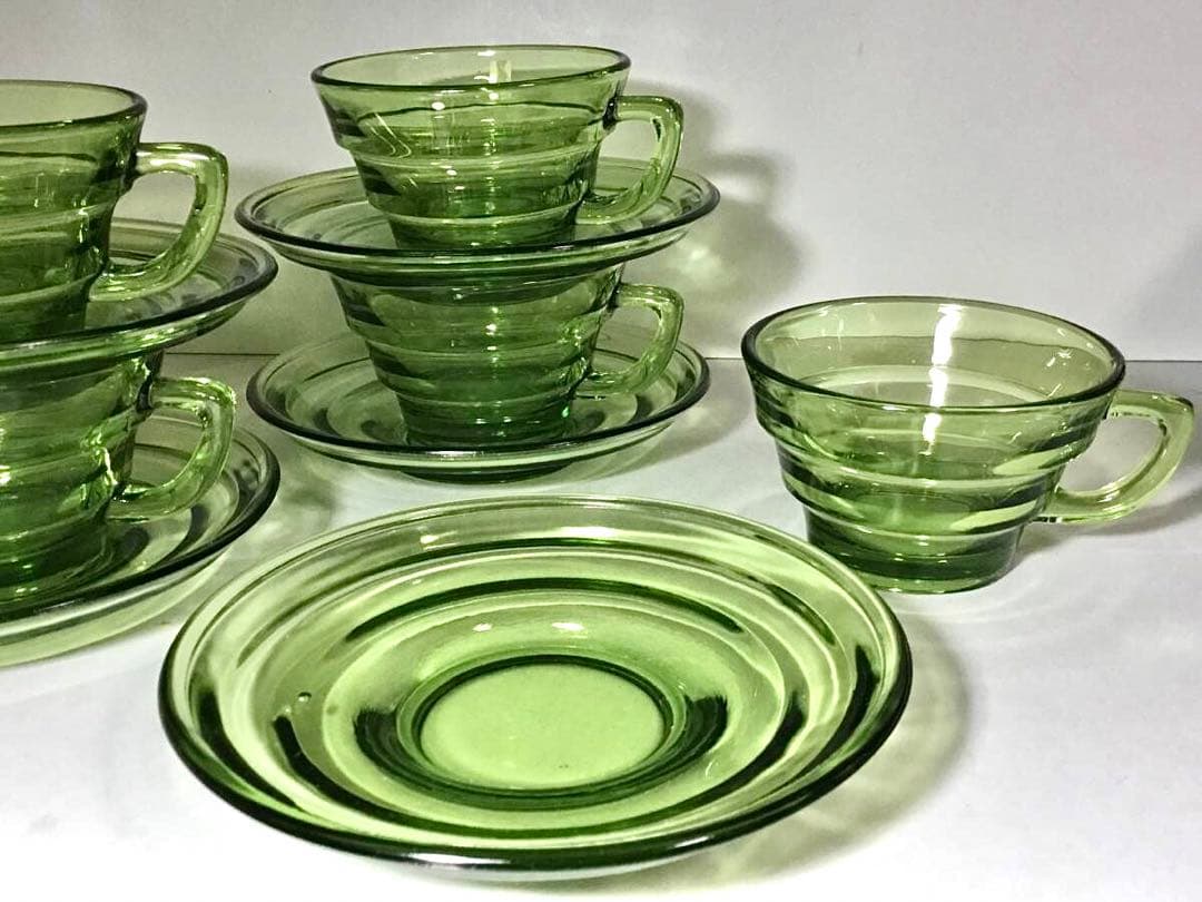 アールデコ◆ガラスカップ&ソーサー6客◆緑 グリーン 昭和レトロ プレスガラス