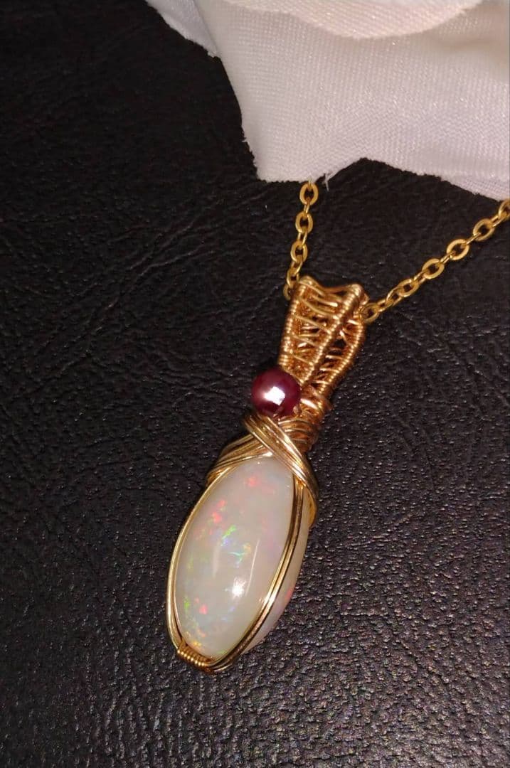 Kgf14 宝石ルース 希少石 ウォーターオパール レッドスピネル ペンダント