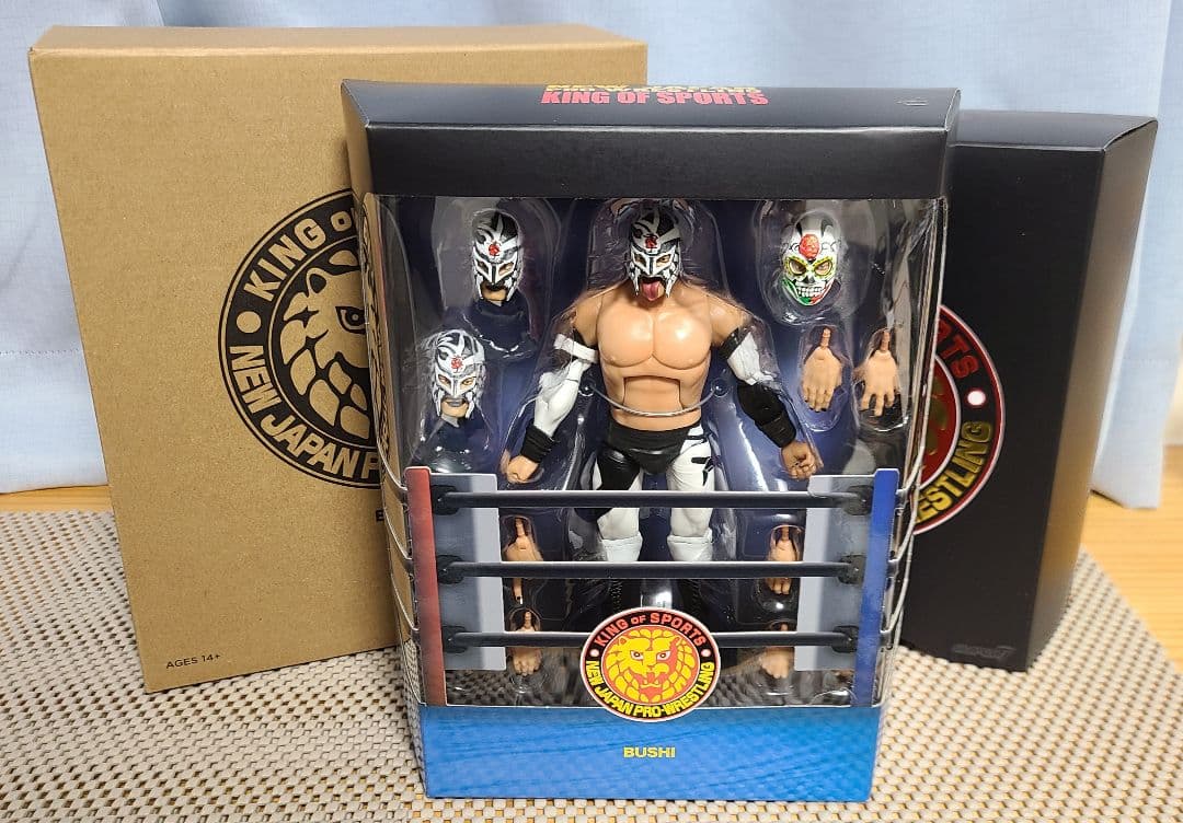 新日本プロレス SUPER7 アクションフィギュア BUSHI