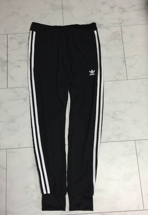 未使用！アディダス  adidas   ジャージ パンツ