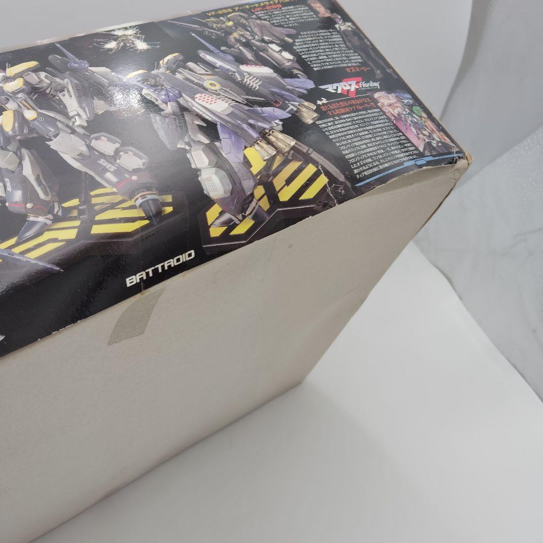 ※ランナー破損あり VF-25S アーマードメサイア バルキリー オズマ機