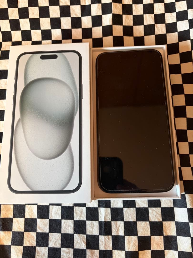 iPhone 15 128GB SIMフリー BLACK