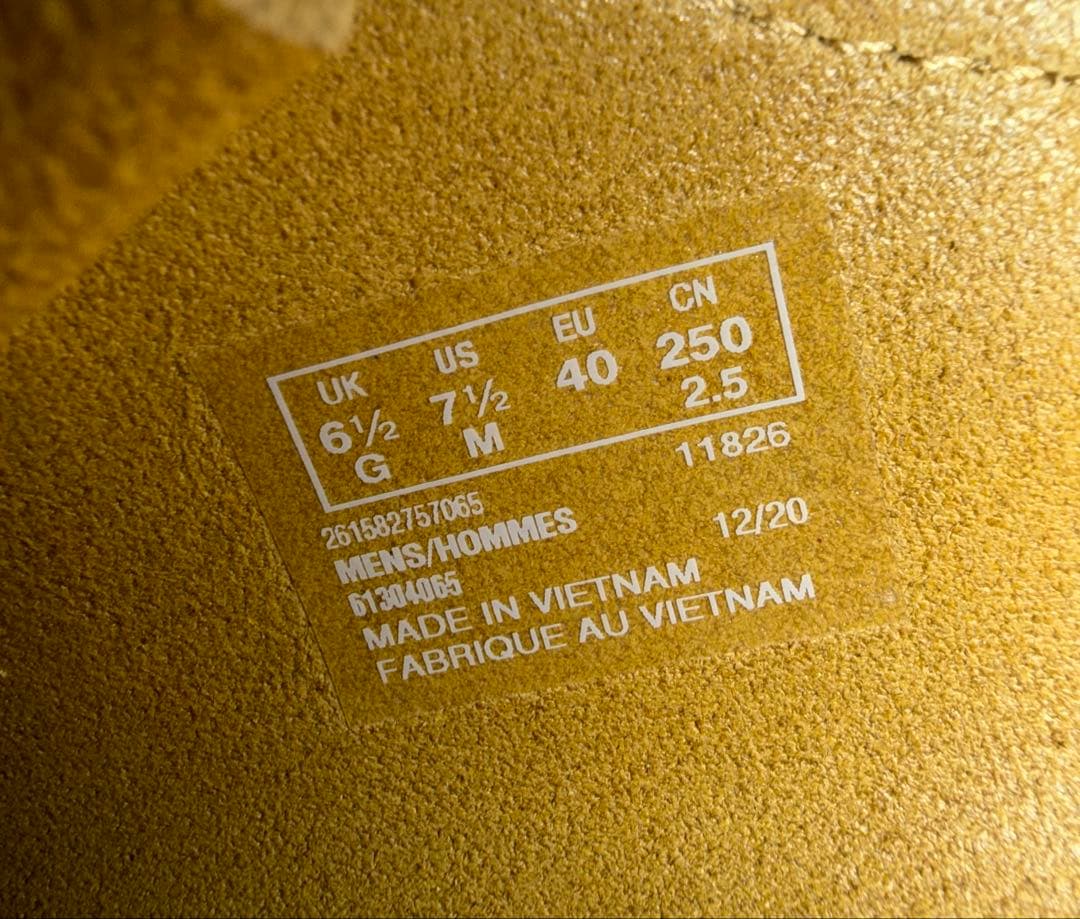 Clarks ワラビー ベージュ スエード　25cm