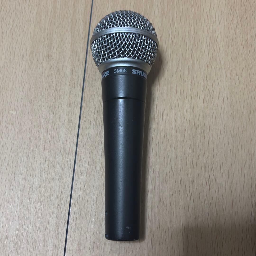 【動作確認済】SHURE SM58（マイクスタンド・XLRケーブル付属）