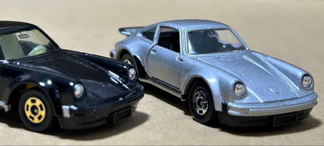 日本製 トミカ ポルシェ930ターボ 2台セット