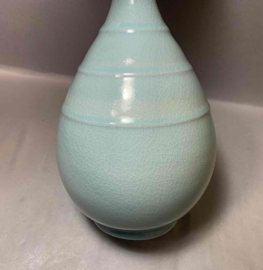 中国 横筋のある瓶　u6230950