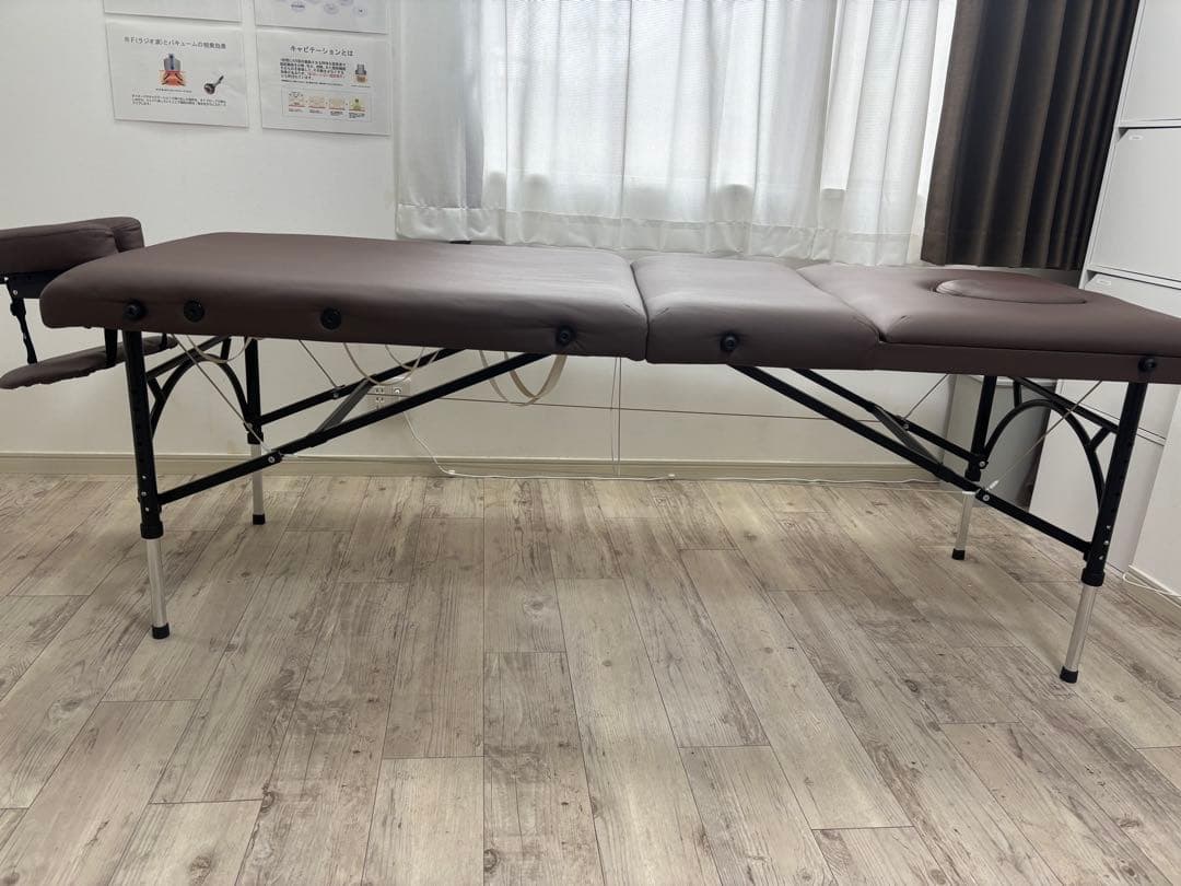 さらに値下げしました！ブラウン 折りたたみベッド ヘッドレスト付き