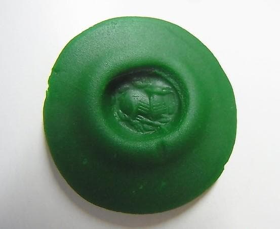 ★F0501★ 古代石 (220) 白濁石　印章　鹿文様　ストーン ビーズ