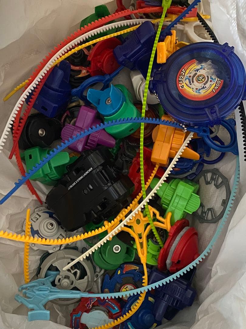 ベイブレードとパーツセット